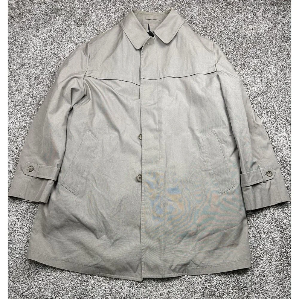 Vintage Khaki London Fog Men's Trench coat Double Breasted 44‎ R USA Matrix